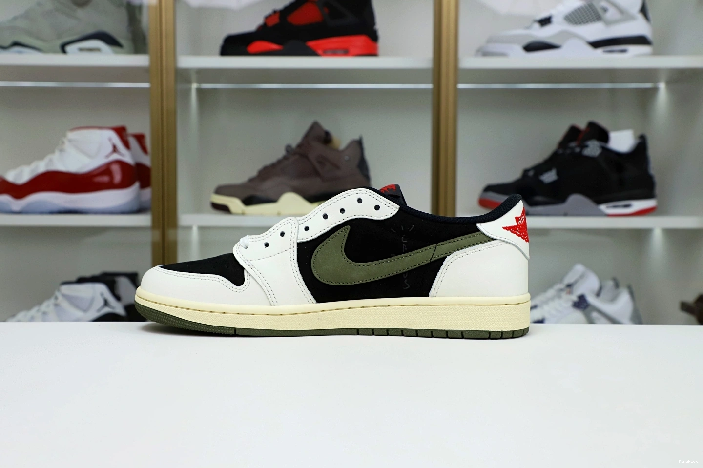 LOW JORDAN OG TRAVIS X SCOTT 1 AIR “Olive” NIKE 1118